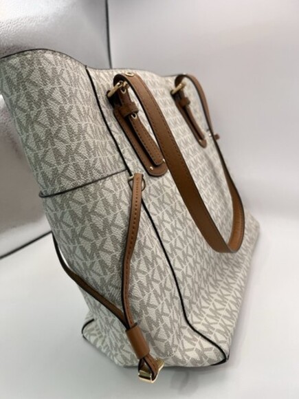 Womens Michael Kors Pebble Leather Shoulder Handbag - Picture 7 of 10